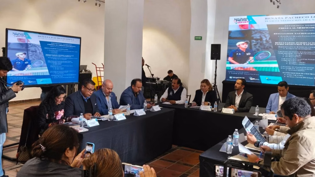 integrantes-del-jurado-calificador-de-la-presea-al-merito-deportivo-2026-revisan-las-propuestas-en-mesas-con-pantallas-que-mues